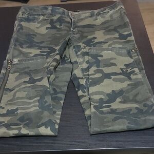 i. Jeans By Buffalo Camouflage Skinny Pants